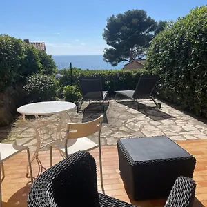 superbe-petit-nid-vue-mer.fr-provencehotel.com/